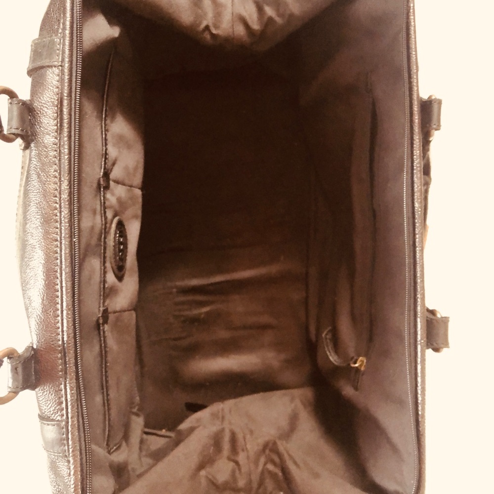 Fossil Leather Weekend Bag W Adjustable Strap - Picture 7 of 7